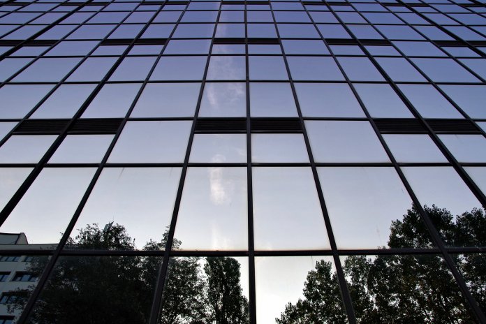 office-building-2745410_1280